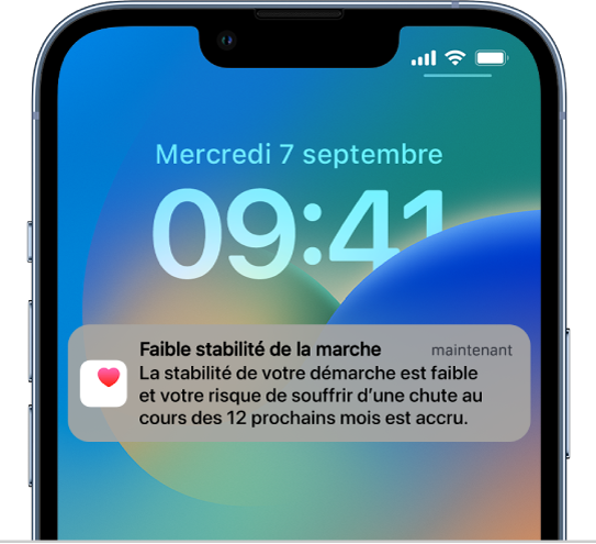 L’écran verrouillé avec une notification « Faible stabilité de la marche ».