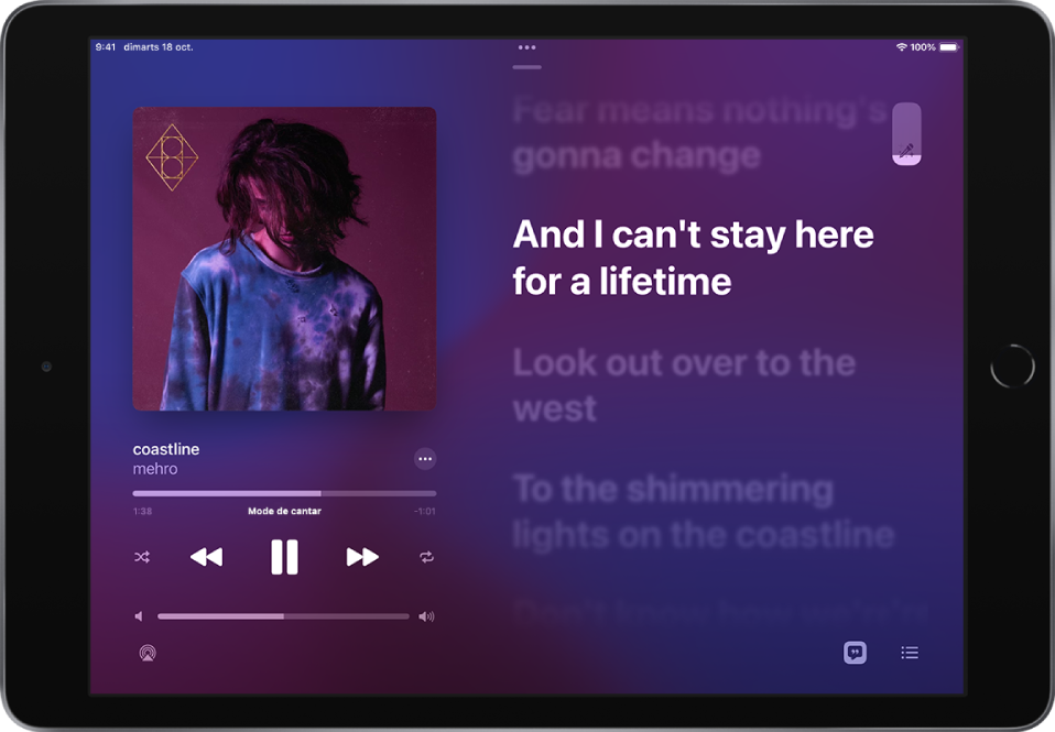 Pantalla “S’està reproduint”, en què es veu la barra de l’Apple Music Sing dalt a la dreta.