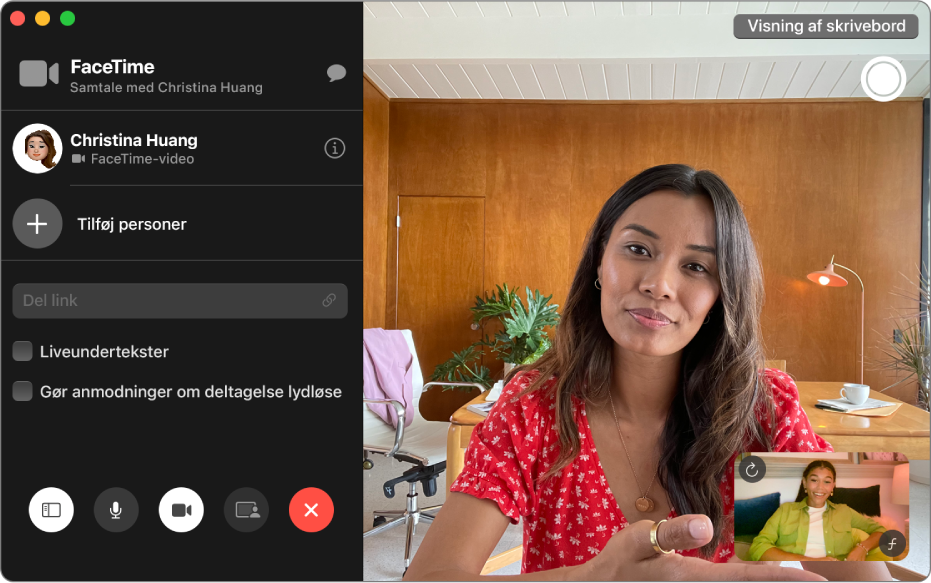 Et igangværende FaceTime-videoopkald med den aktuelle deltager, der vises til højre. Deltagerens navn samt muligheden Tilføj personer vises i indholdsoversigten.