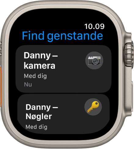 Appen Find genstande, som viser, at AirTags, der er fastgjort til et kamera og et nøglebundt, er sammen med dig.