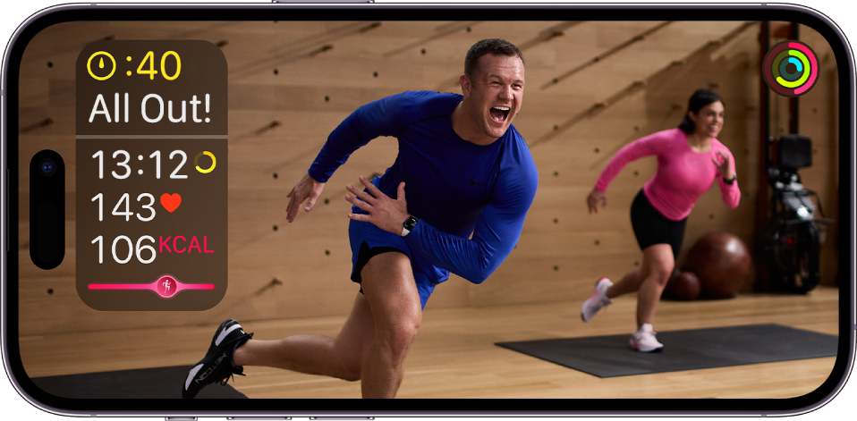 Un entrenamiento de Apple Fitness  en un iPhone mostrando el tiempo restante, frecuencia cardiaca y calorías quemadas.