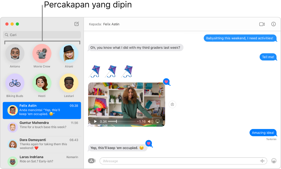 Pesan dengan beberapa percakapan yang dipin di sisi kiri jendela.