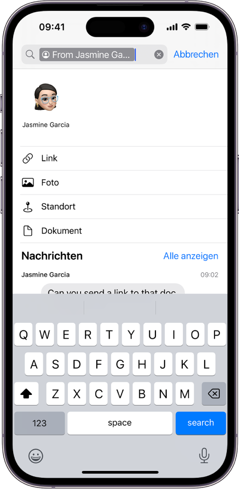 Das Suchfeld in der App „Nachrichten“. Das Suchfeld enthält ein Tag, das die Suche auf Nachrichten von einer bestimmten Person eingrenzt. Andere Tags zum Hinzufügen zum Suchfeld werden als Optionen angezeigt. Darunter „Link“, „Foto“, „Ort“ und „Dokument“.