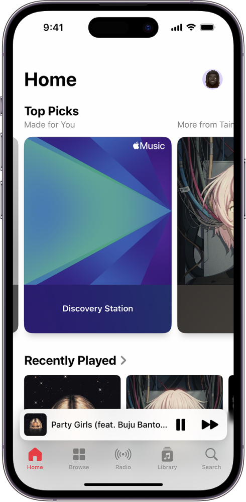 Kuva Home, mille ülaosas kuvatakse jaotist Top Picks. Saate pühkida rohkema teie jaoks valitud muusika nägemiseks vasakule või paremale. All on jaotis Recently Played.