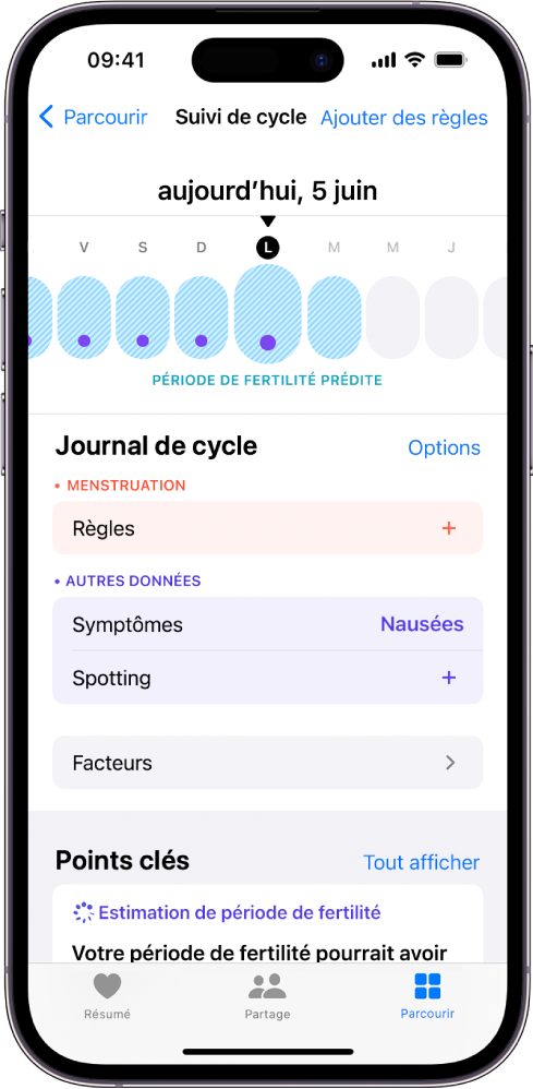 L’écran « Suivi de cycle » avec une chronologie vers le haut indiquant une période de fertilité estimée. Sous la chronologie se trouvent des options pour ajouter des informations sur les règles, les symptômes, et plus encore.