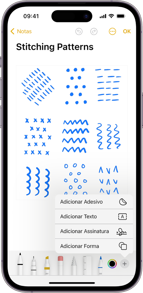 A barra de ferramentas de Marcação está aberta na parte inferior de uma nota no app Notas. O botão Adicionar, no canto inferior direito da tela, está selecionado. Estas opções estão disponíveis no menu Adicionar: Adicionar Adesivo, Adicionar Texto, Adicionar Assinatura e Adicionar Forma.