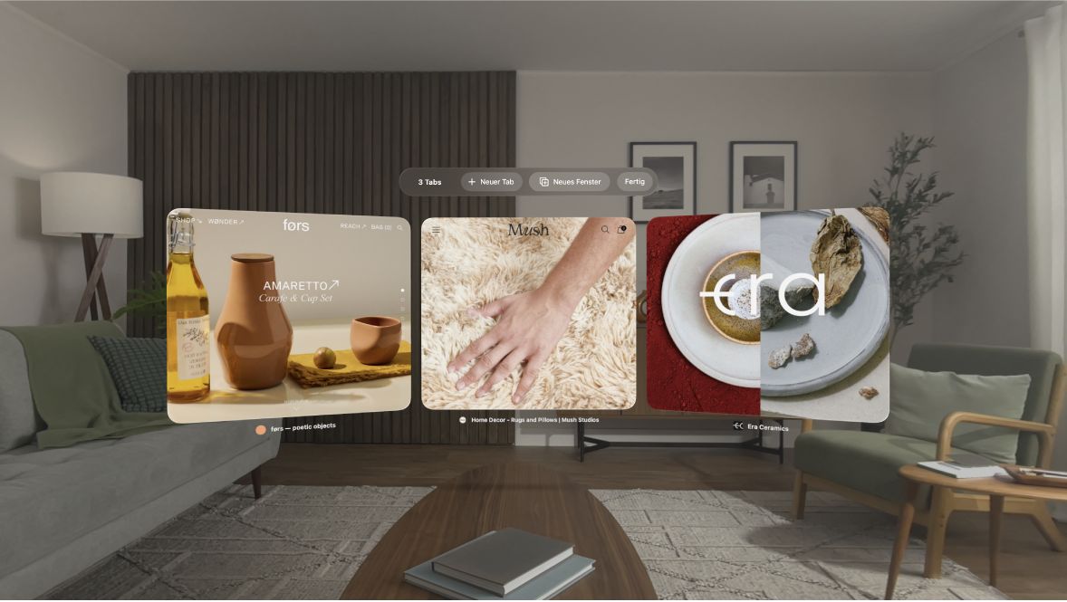 Die App „Safari“ auf der Apple Vision Pro mit Tabs über die gesamte Breite der Benutzeransicht.