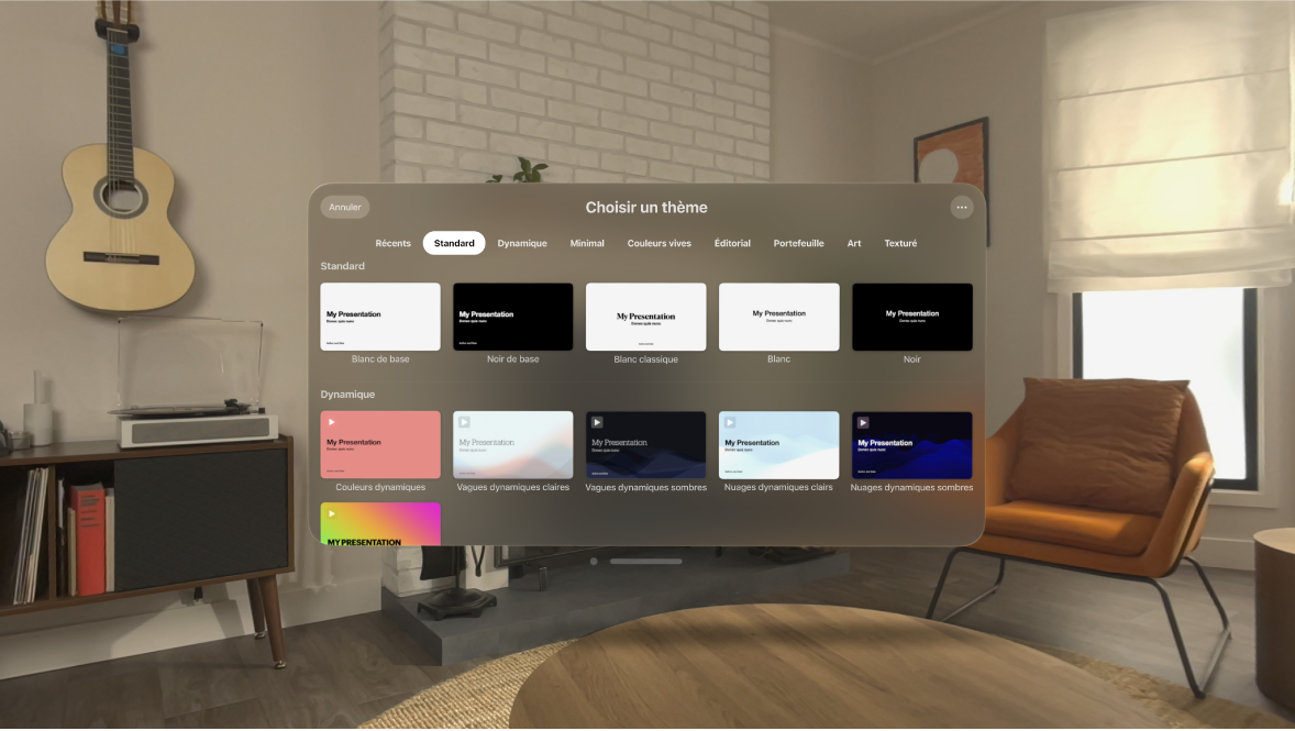 L’app Keynote sur Apple Vision Pro affiche une sélection de thèmes dans le sélecteur de thèmes.