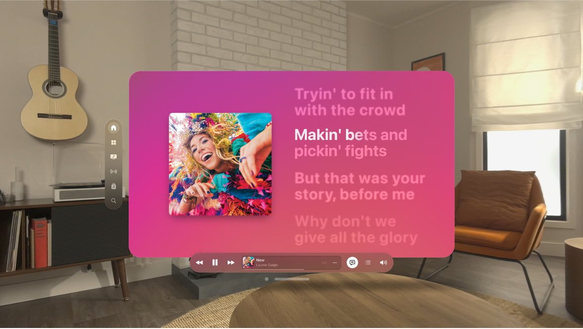 Une fenêtre de l’app Musique sur l’Apple Vision Pro, présentant les paroles et les commandes de lecture au bas de la fenêtre.