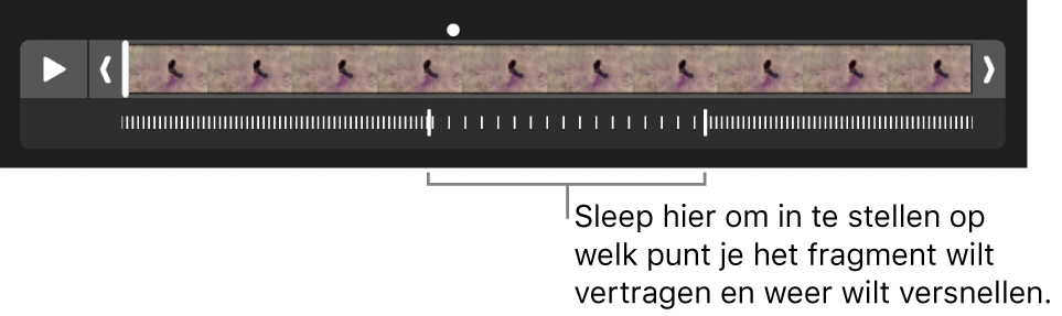 Een slowmotionvideo met grepen die je kunt slepen om in te stellen vanaf welk punt de video langzamer wordt afgespeeld en vanaf welk punt de video weer sneller wordt afgespeeld.