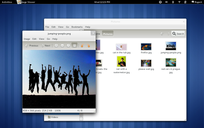 The GNOME 3.0 original desktop: see, no icons!