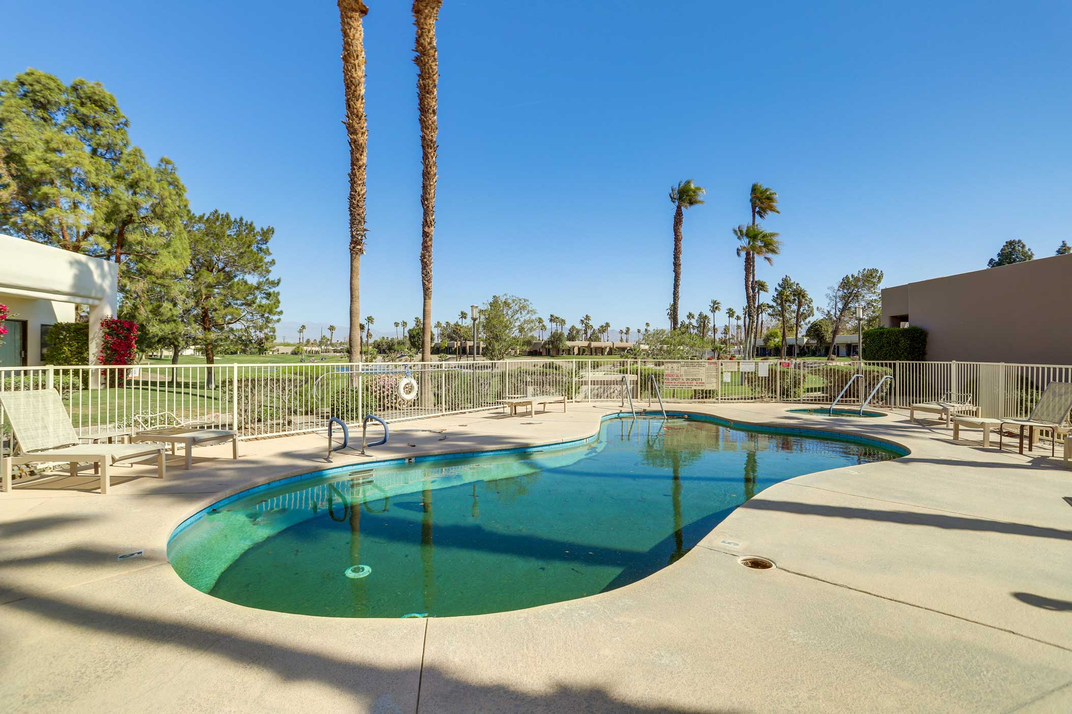 Cathedral City Condo on Golf Course w/ Pool Access