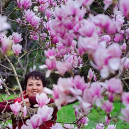 Yana, 44, 