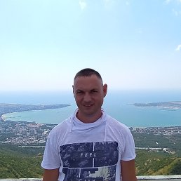 Igor, 40,  