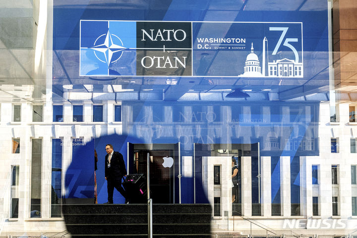 [워싱턴=AP/뉴시스]출범 75주년을 맞은 북대서양조약기구(NATO·나토)의 올해 정상회의가 9일(현지시각) 미국 수도 워싱턴DC에서 개막했다. 2024.07.10.