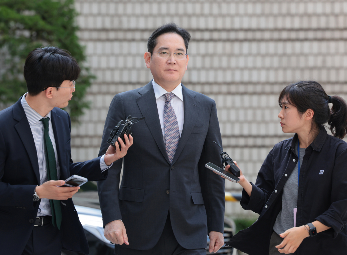 ‘삼성 경영권 불법승계 의혹’ 이재용 회장 항소심 첫 공판…檢, 공소장 변경