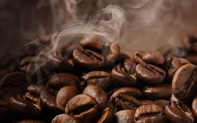베트남 커피 수출량 '반토막'…로부스타 가격 연말까지 더 오른다 [원자재 포커스]