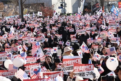 "집 보러 오는 사람조차 없어요"…은퇴 앞둔 직장인 