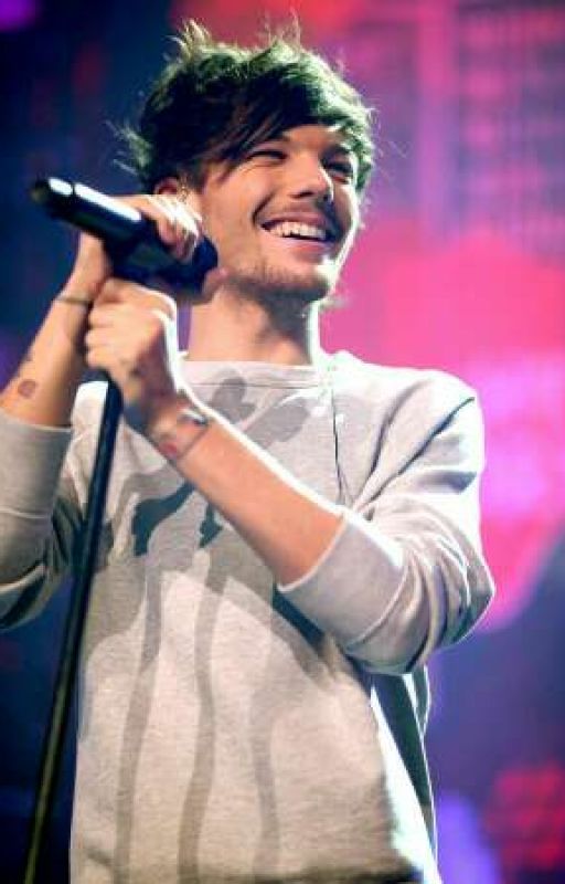 Mi Novio Es Una Súper Estrella *Louis Tomlinson * by _ariagna_tomlinson