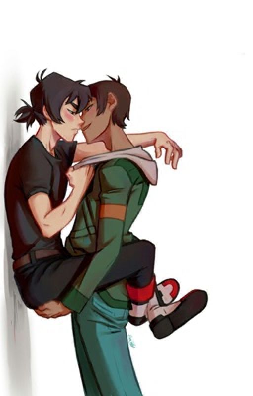 😏It's time 4 some Klance😏( I don't own any art) by LoloQueenBee