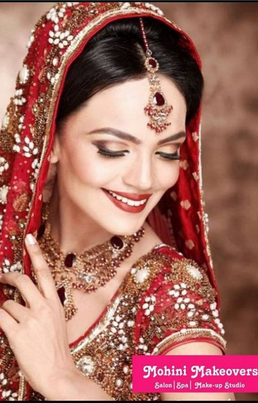 Salon in Lucknow | Best Bridal Makeup in Lucknow by mohinimakeover