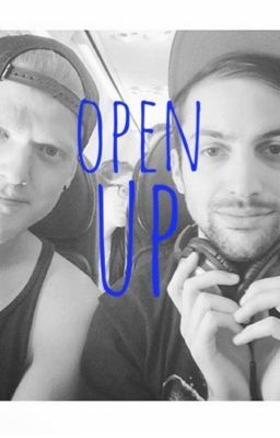 Open Up *Scömìche FanFic* cover