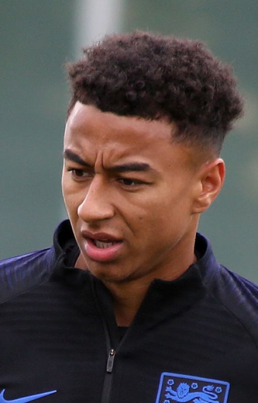 Falling for Jesse lingard by Izzyatkins