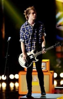 Queen Of Rock |Michael Clifford Story| #Wattys2015 cover