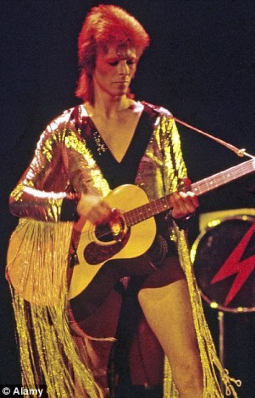 The Rise and Fall of Ziggy Stardust and the Spiders from Mars by lunaticstheory