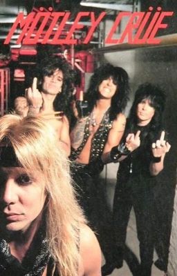 mötley crüe : imagines cover