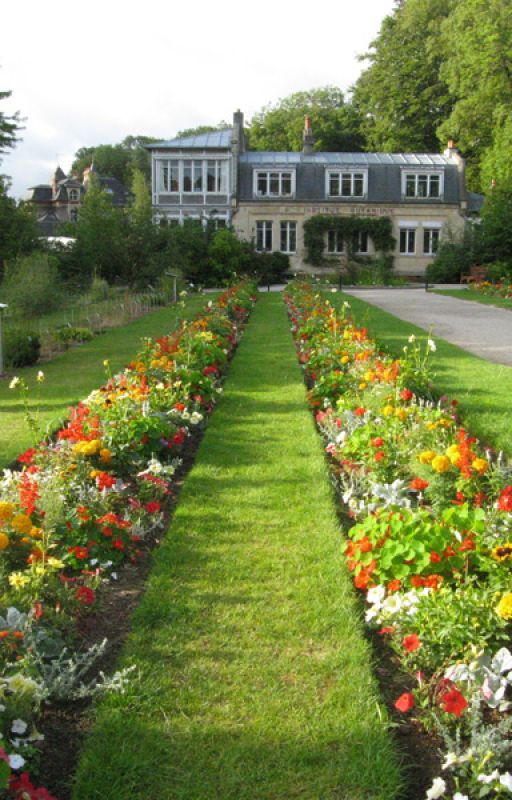 Centre Jardin Laval by centredejardin