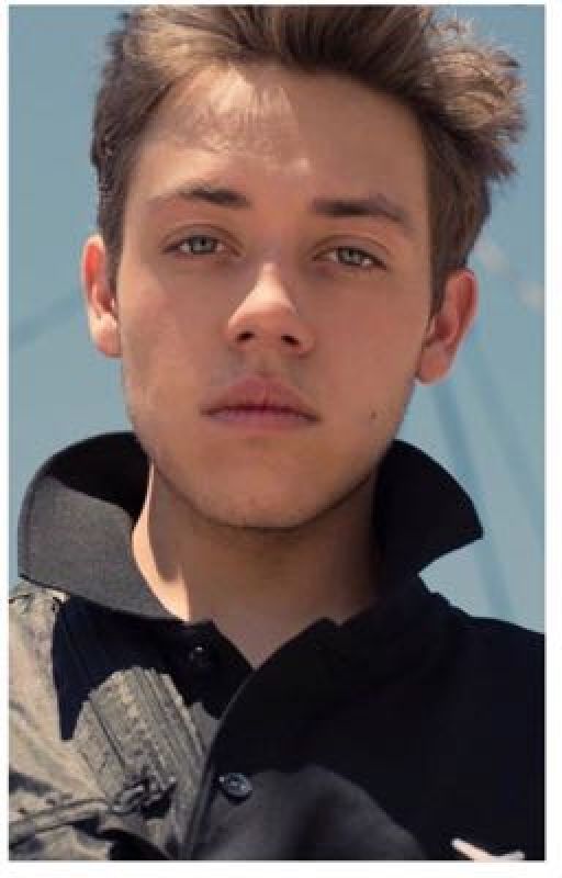 Imagine Carl Gallagher/ Ethan Cutkosky by faithstarbell2005