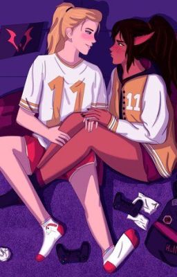 It's Complicated (Catradora Highschool Au) cover