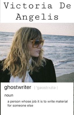 Ghost-Writer// Victoria De Angelis // English  cover