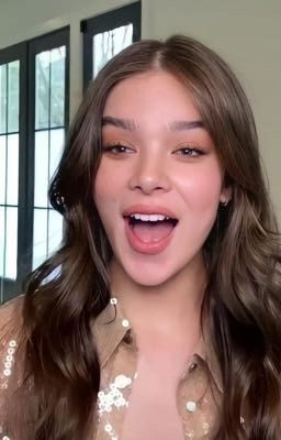 Hailee Steinfeld imagines  cover