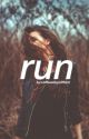 Run ➳ Luke Hemmings by brelovestae