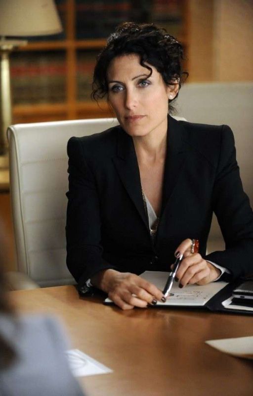 Secrets || Lisa Cuddy x M!Reader by FfayeryTail_v2