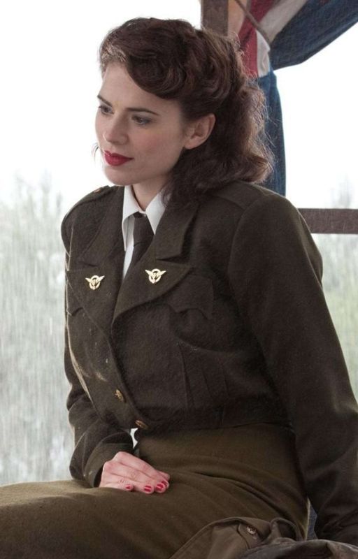 Please Kiss Me.(Peggy Carter x female Reader) by ItsLeebitches