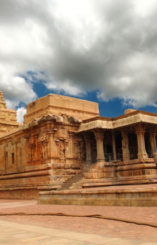 Indian Bharatnatyam artist's film on Brihadeeswara temple unveiled at UNESCO by elakiyaweekly