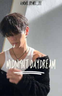 MIDNIGHT DAYDREAM cover