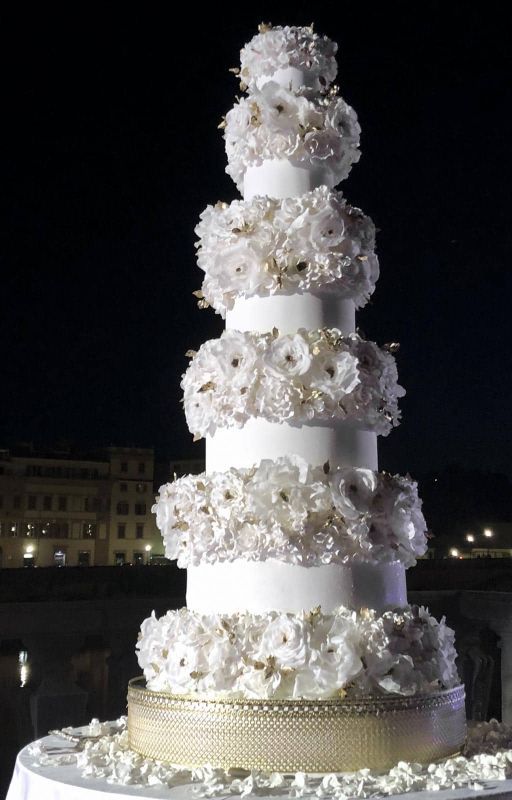 Stunning Wedding Cakes by Tuscan Wedding Cakes by tuscanweddingcakes