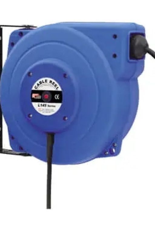 L145 Series Retractable Hose Reel by dmecl1