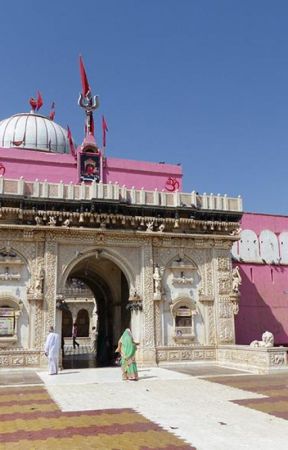 Karni Mata Temple In Bikaner, (Rajasthan Devdarshan) by techhubjc