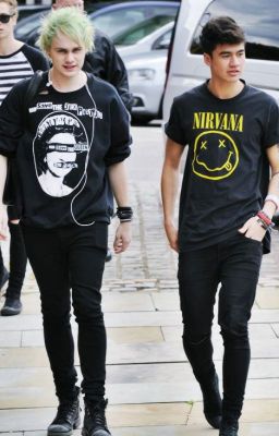 Do Opposites Really Attract? {Malum} cover