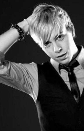 A Riker Lynch Love Story by raz_attack