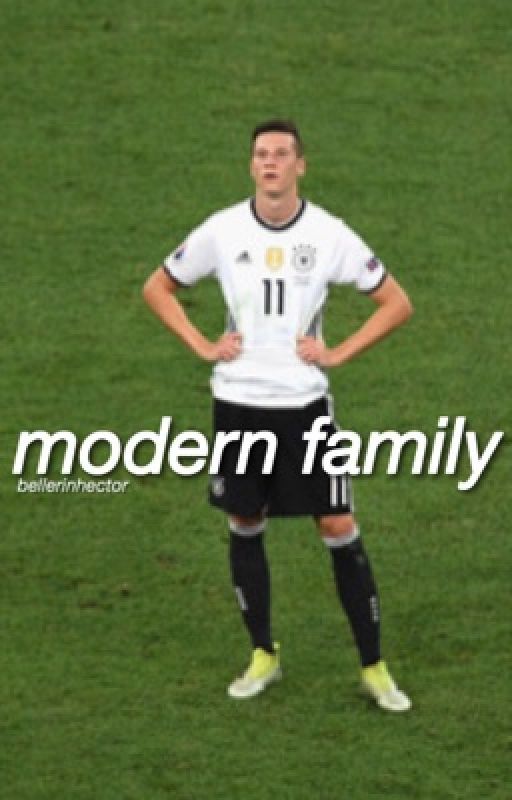 modern family - die mannschaft || ON HOLD  by pxrkerpeter