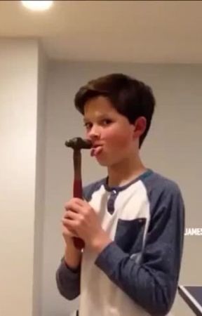 Jacob Sartorius imagines by xxxtentesticles