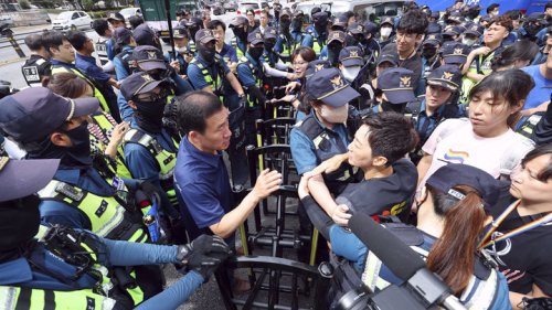 >대구퀴어문화축제, 집회장소 범위 놓고 대치