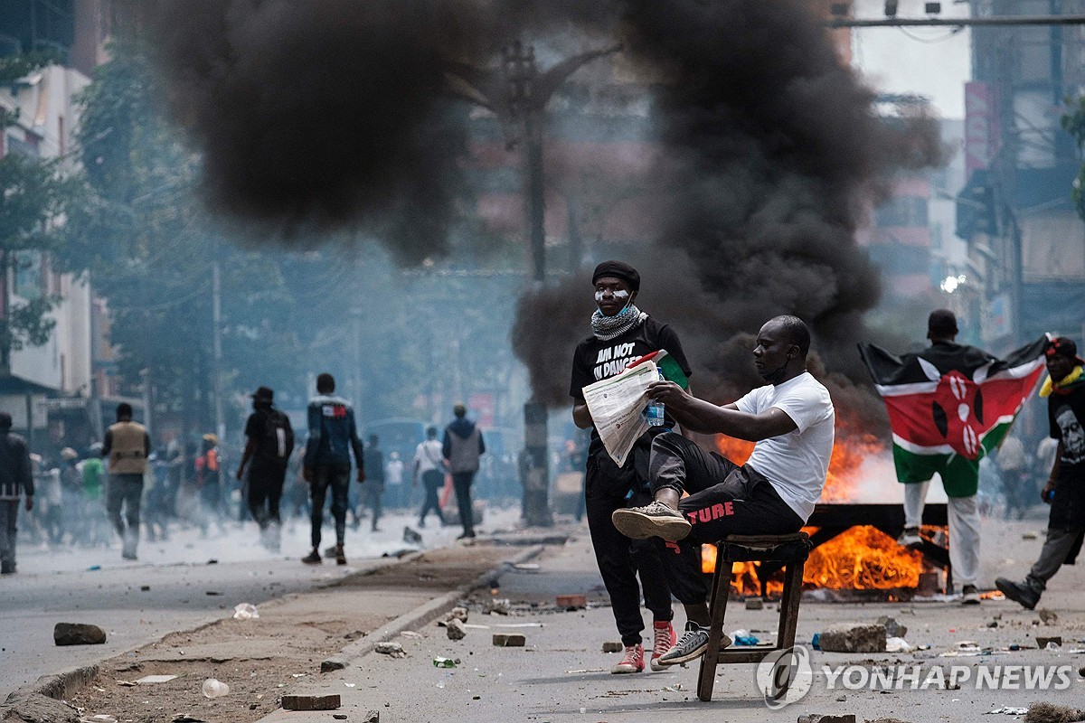 TOPSHOT-KENYA-POLITICS-UNREST-DEMONSTRATION