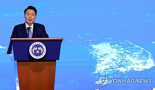 尹大統領「北、武力統一放棄せず」　団結と自由統一を強調